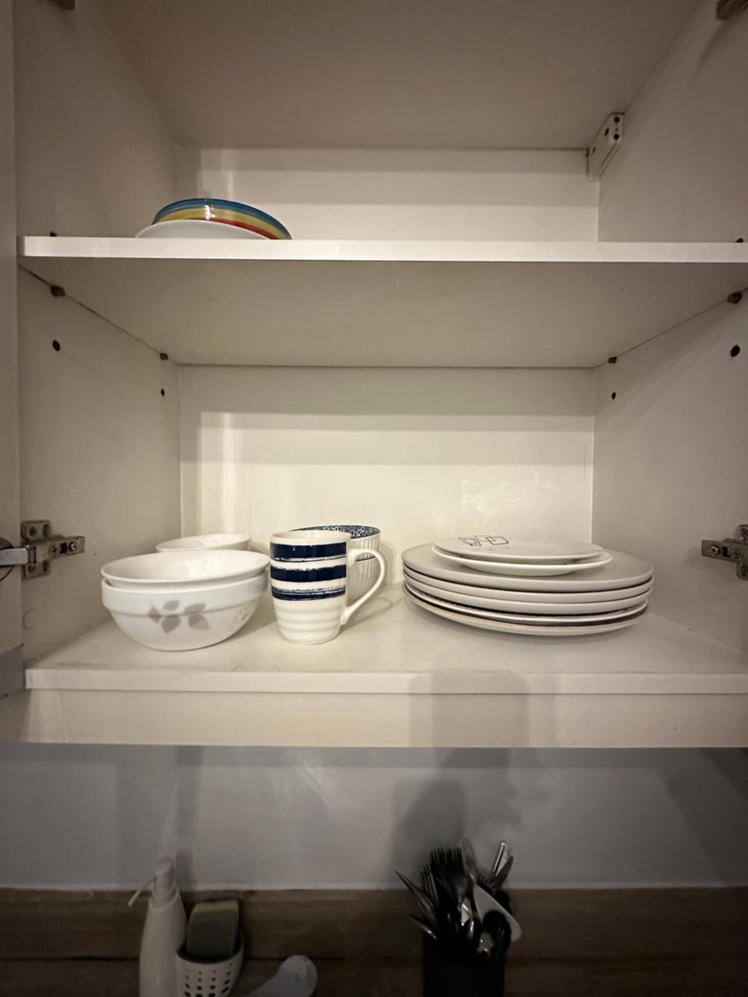 One Bedroom Apartment With Netflix At Greenbelt Makati Manila Eksteriør bilde